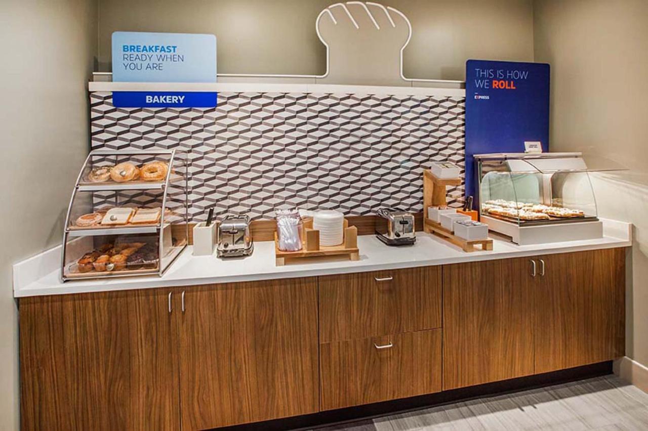 Holiday Inn Express La Plata By Ihg Kültér fotó
